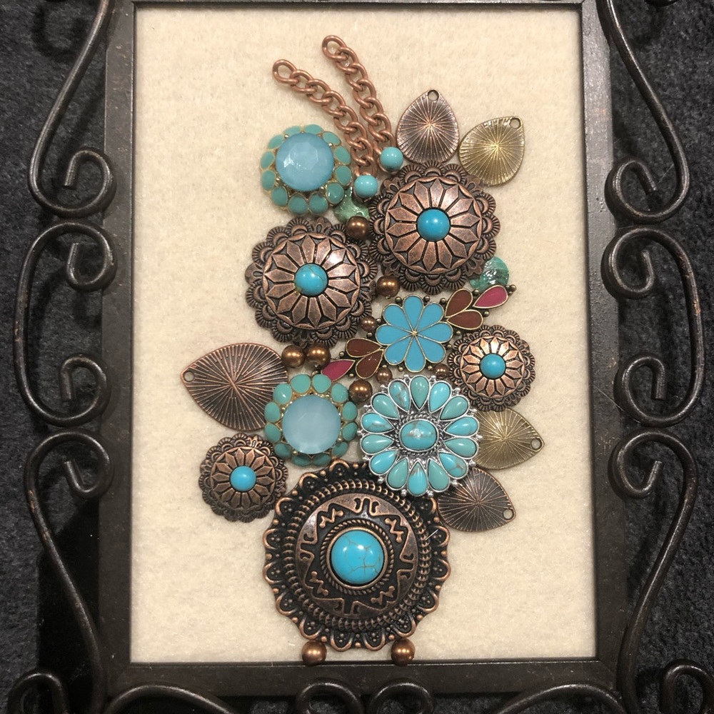 FRAMED JEWELRY ART COLLAGE IN VINTAGE FILIGREE FRAME HANDMADE UNIQUE OOAK ๐ - Picture 14 of 14